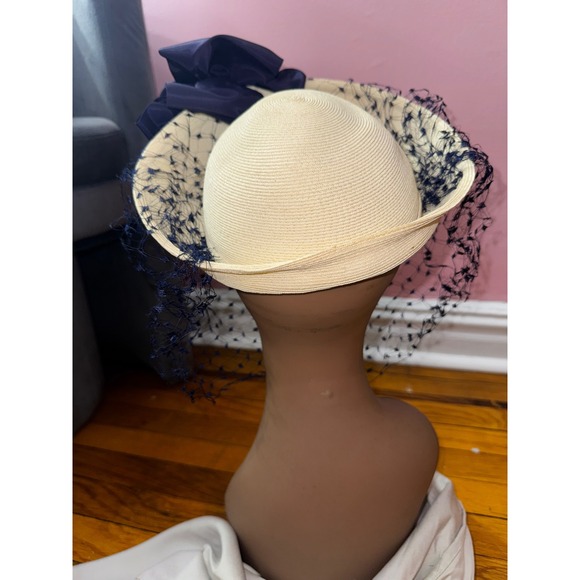 Vintage Draper Saks-34th Cream Straw Pillbox Hat Navy Blue Bow Birdcage Veil main image 5